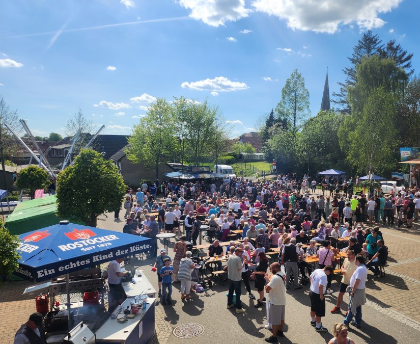 Meiboomfeest 1, &copy; Stadt Kr&ouml;pelin