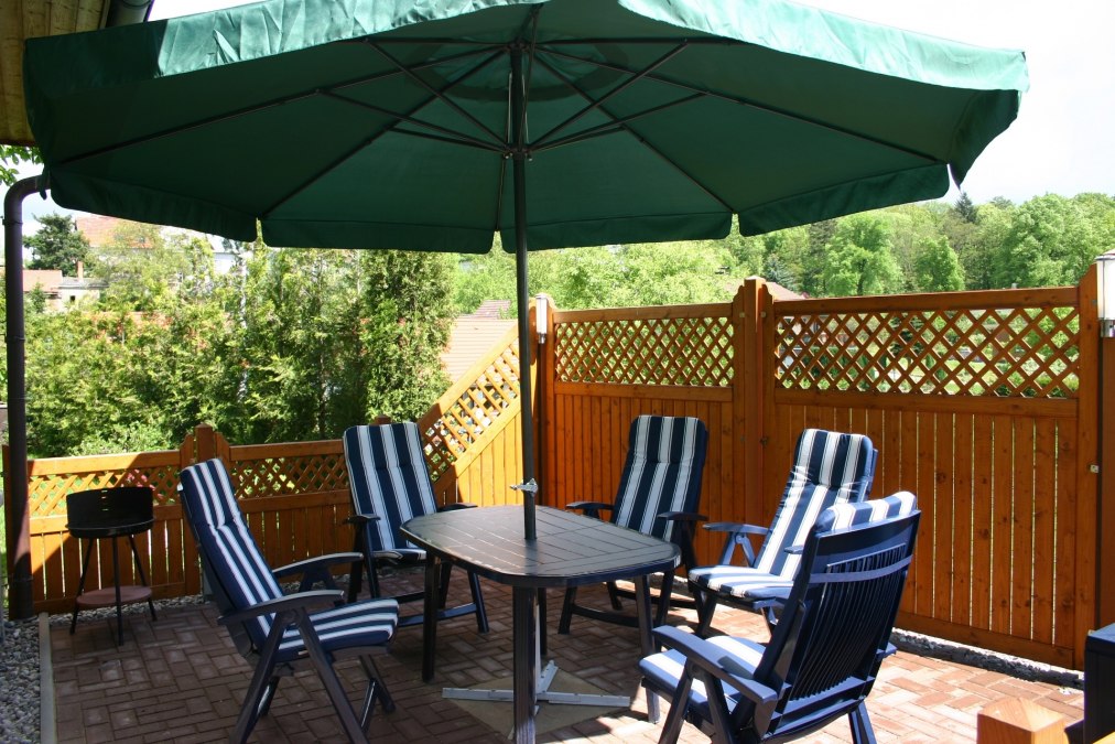 Terrace with seating area, © Peter Klinger