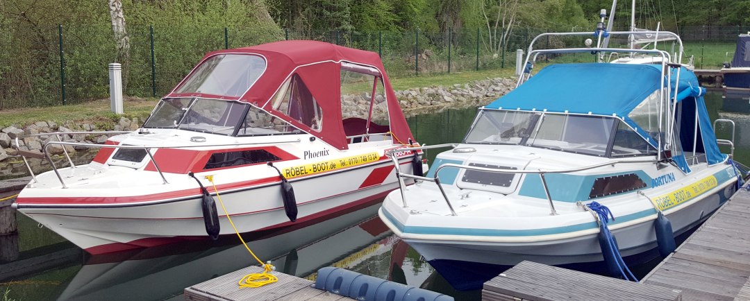 Łodzie motorowe w porcie Röbel, © Röbel-Boot