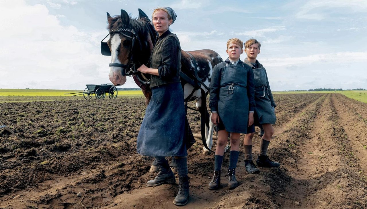 © Warner Broth. Entertainment © Warner Broth. Entertainment