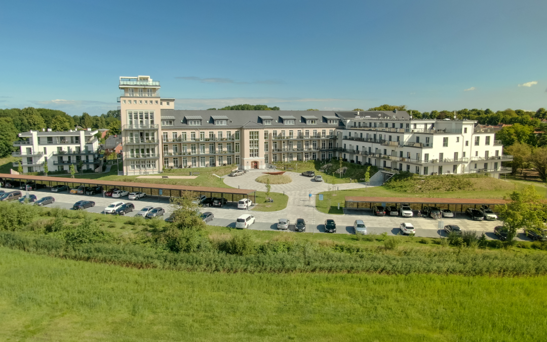 Appartementencomplex "Zwei Wasser" - jouw thuis aan de Oostzee in de idyllische kustplaats aan de Oostzee Wustrow aan de Darß., © K&K Ferienimmobilien GmbH & Co.KG