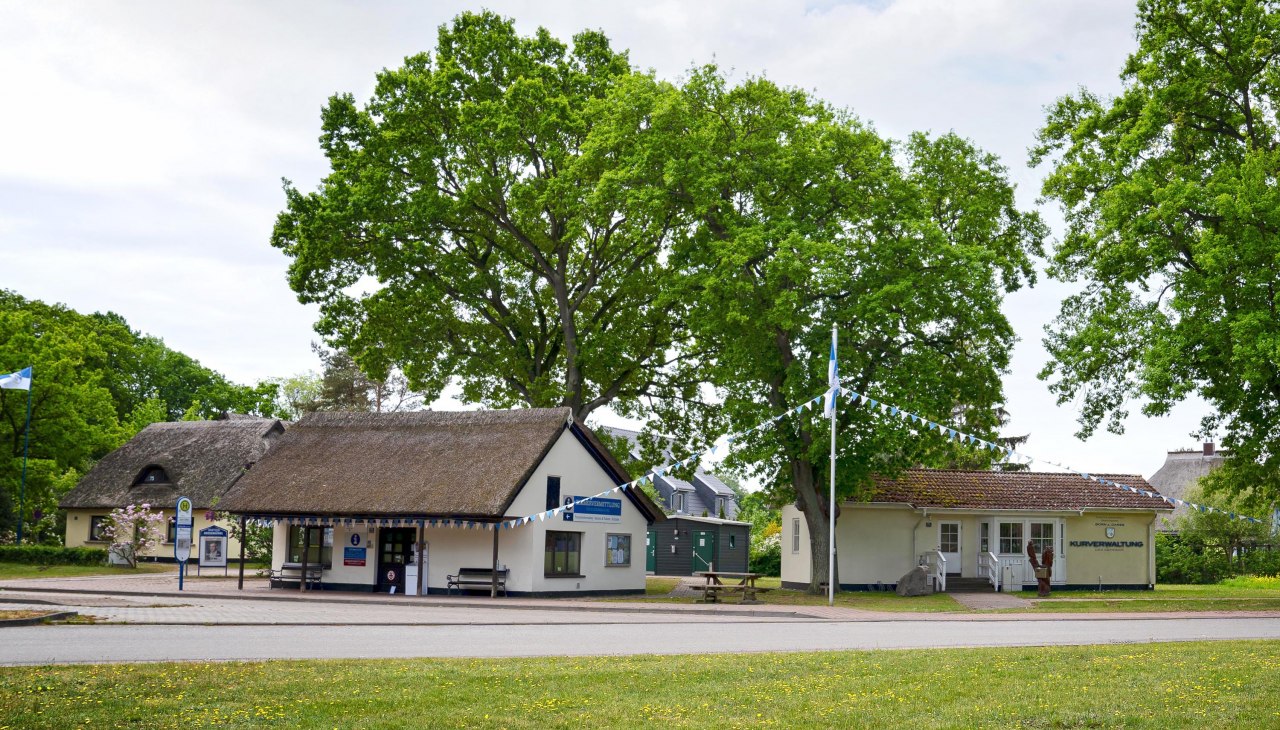 Administracja uzdrowiska w Born am Dar&szlig;., &copy; Sten Britt
