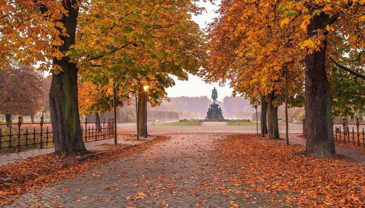 Schwerin Paleistuinen in de herfst, © SSGK MV / Timm Allrich
