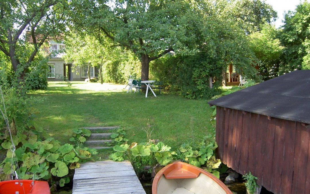 View from the lake to the property, © Groß