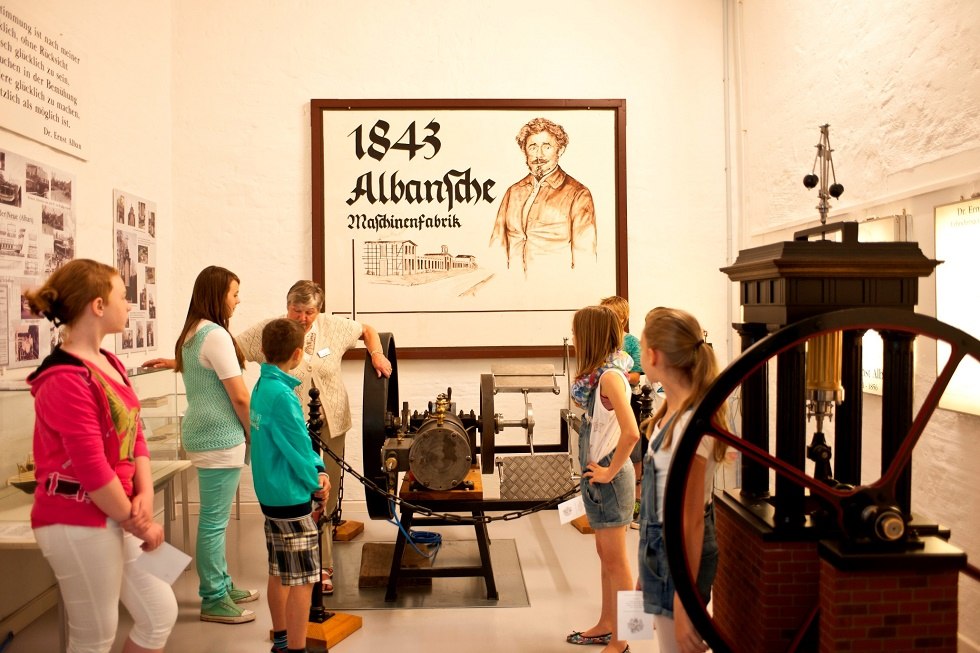 Exhibits by Dr. Ernst Alban // &copy; J&ouml;rn Lehmann