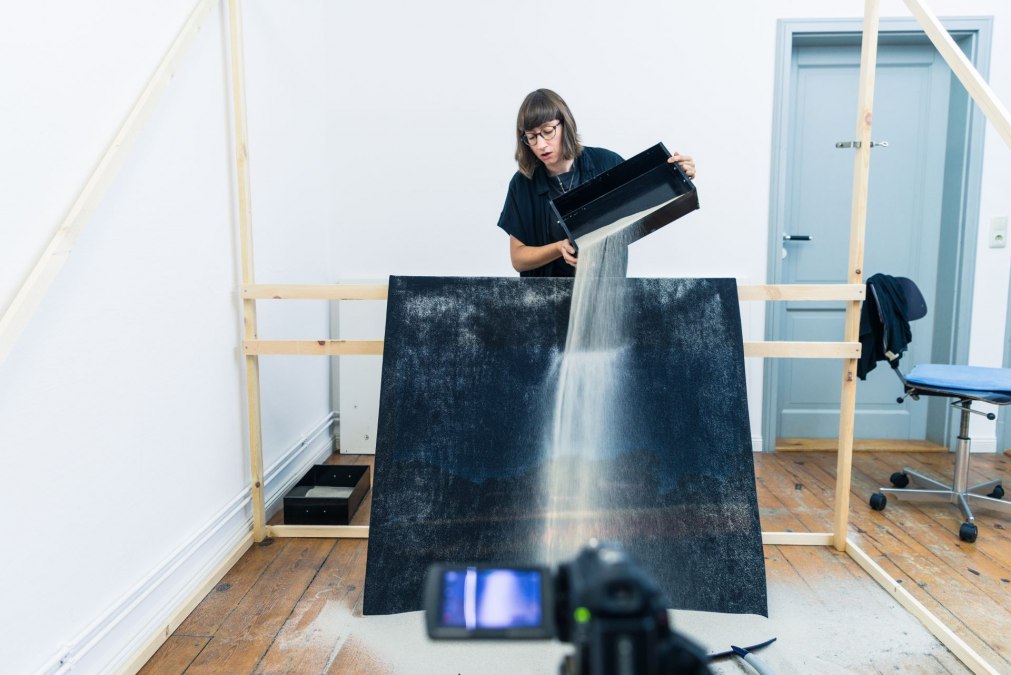 Installation and video artist Suse Itzel 2018 at Künstlerhaus Lukas, © TMV/Süß