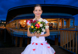Florentine Fritsch vor dem Glasbahnhof // &copy; Vanessa Schade