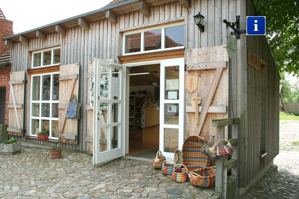 Toeristische informatie Kasteel Stragard, © Stadt Burg Stargard