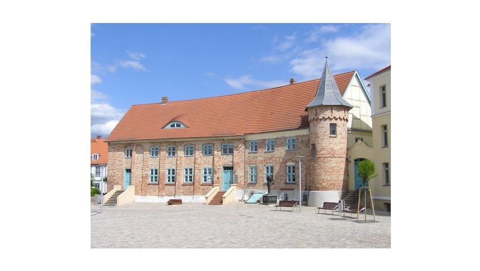 Het scheve huis in Bützow // © Touristinformation Bützow Het scheve huis in Bützow // © Touristinformation Bützow