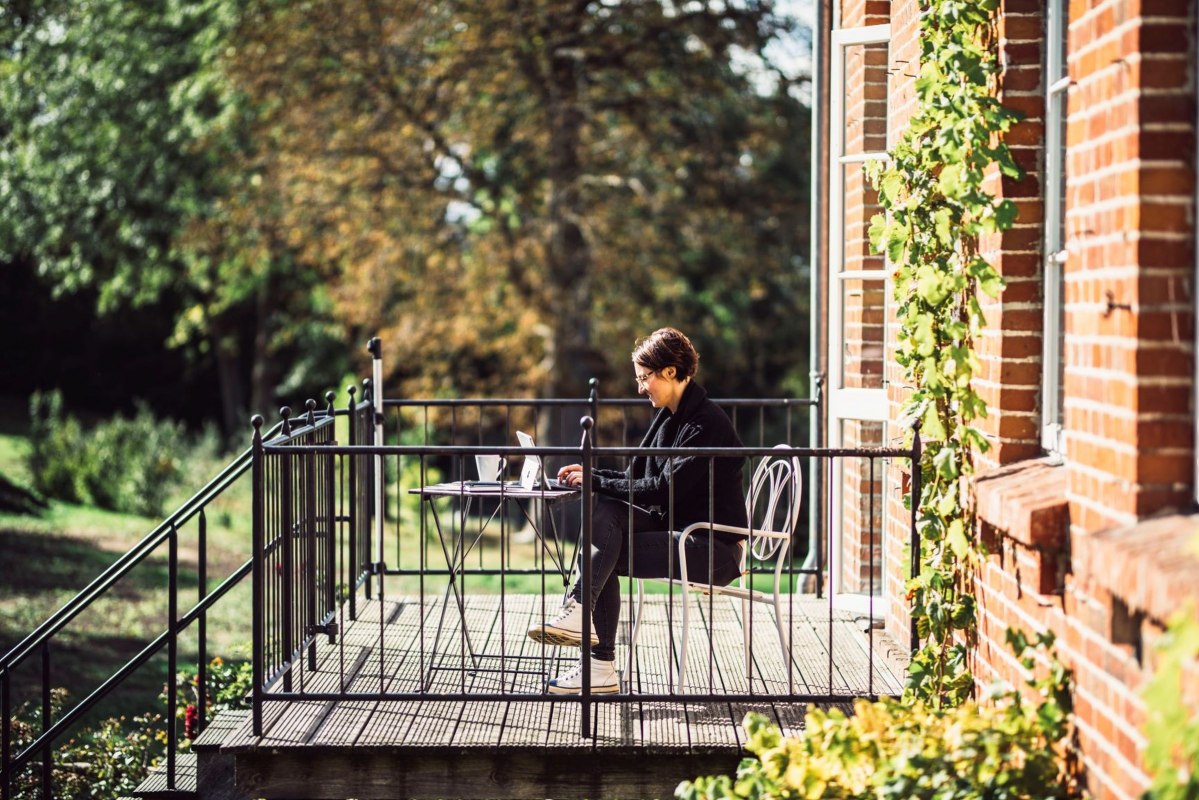 Vrije ruimte: Werkruimte in het landhuis // © Gut Pohnstorf Vrije ruimte: Werkruimte in het landhuis // © Gut Pohnstorf