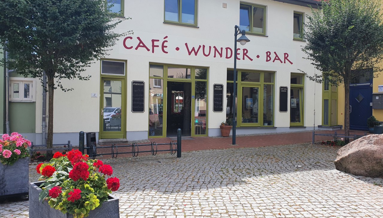 Café en restaurant café-wunder-bar, © Sabine Maus