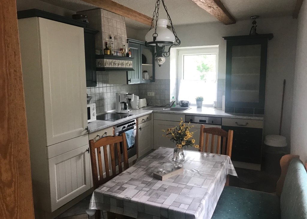 The country style kitchen, © Ines Mante