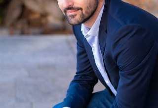 &copy; Dorinne Johnson