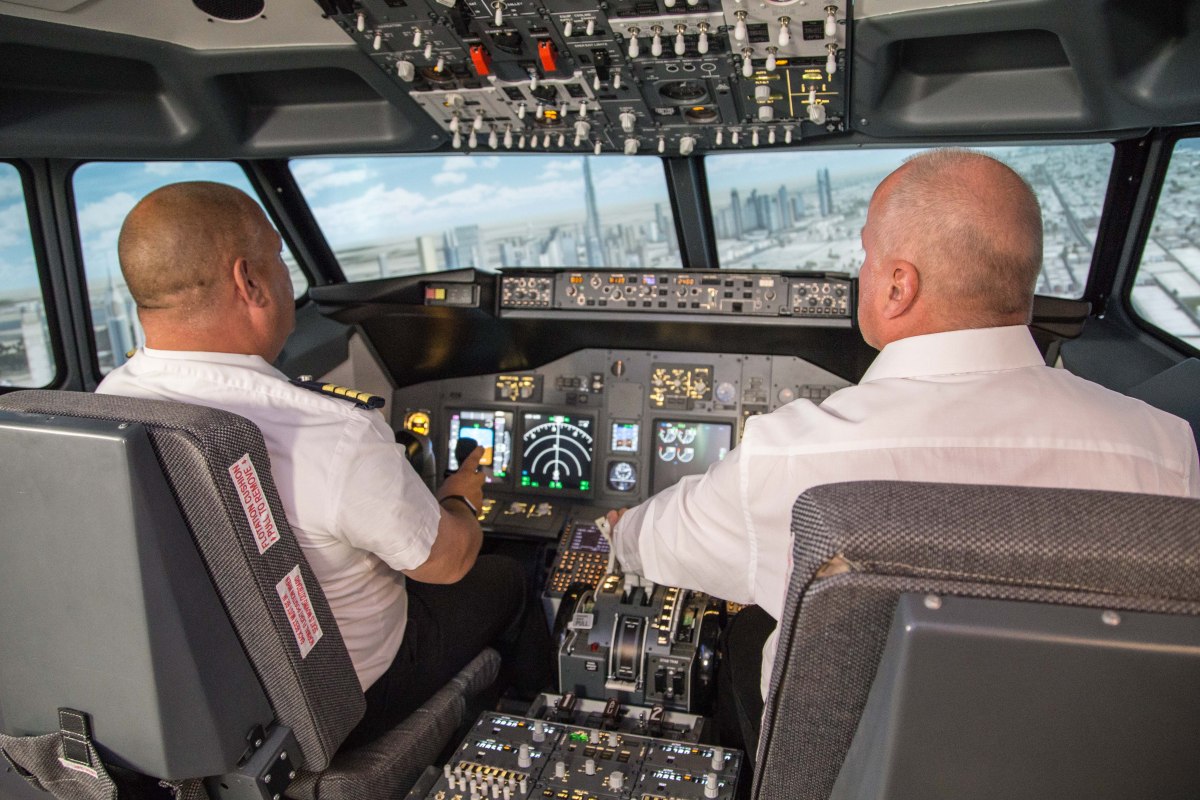 Dubai naderen met de vluchtsimulator van Rostock // © MV-IT-Systeme OHG Dubai naderen met de vluchtsimulator van Rostock // © MV-IT-Systeme OHG