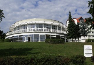 Widok zewnętrzny centrum rehabilitacji, © Sabrina Wittkopf-Schade