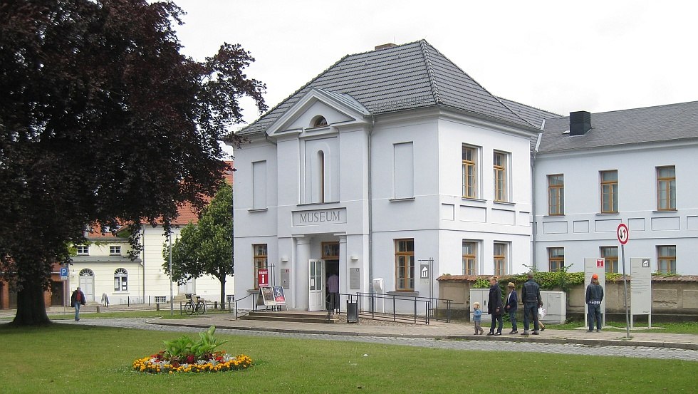 Widok z zewnątrz na Centrum Informacji Turystycznej w Güstrow // © MV-T/Klüber Widok z zewnątrz na Centrum Informacji Turystycznej w Güstrow // © MV-T/Klüber