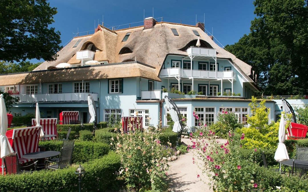 Hotel Fischerwiege with breakfast garden, © Arnt Löber