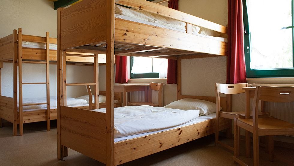 In the cozy bungalows you can spend eventful days // © Jugendtours-Feriendorf Ummanz/Meixner In the cozy bungalows you can spend eventful days // © Jugendtours-Feriendorf Ummanz/Meixner
