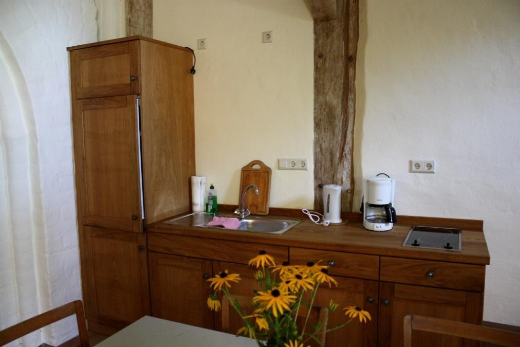 Kitchenette, &copy; G. Adolphi