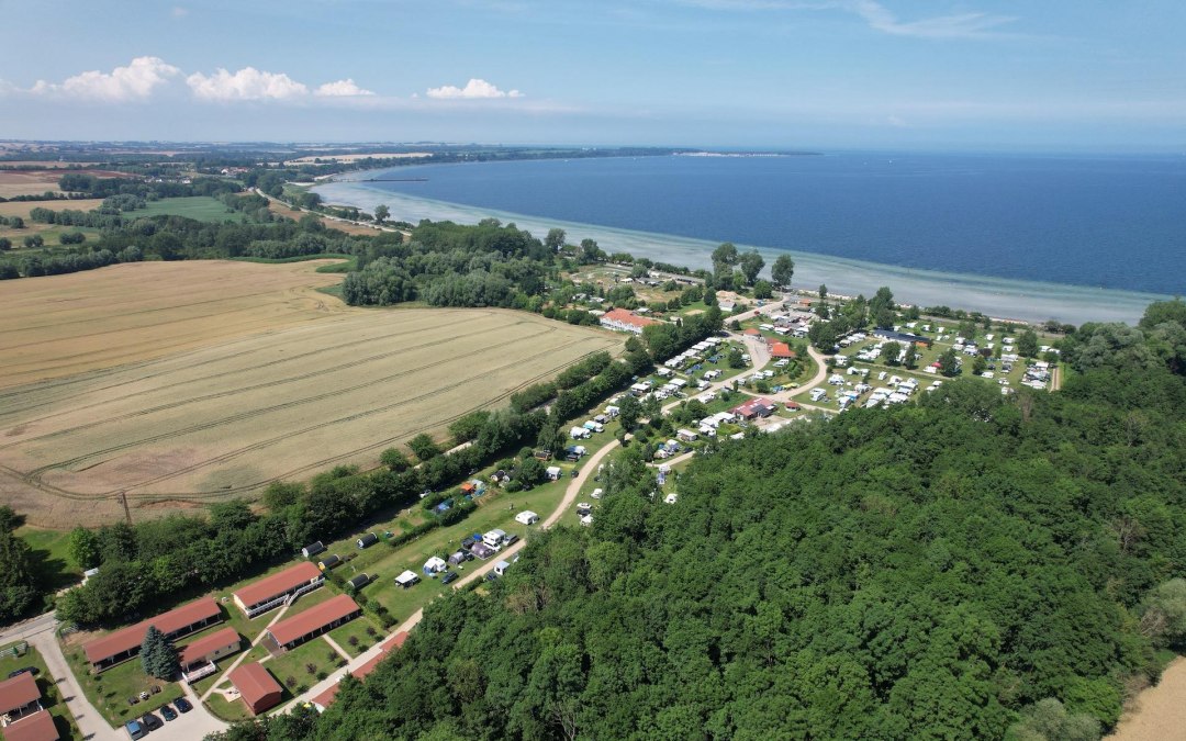 Luchtfoto van de ostseequelle.camp, © Campingplatz Ostseequelle GmbH