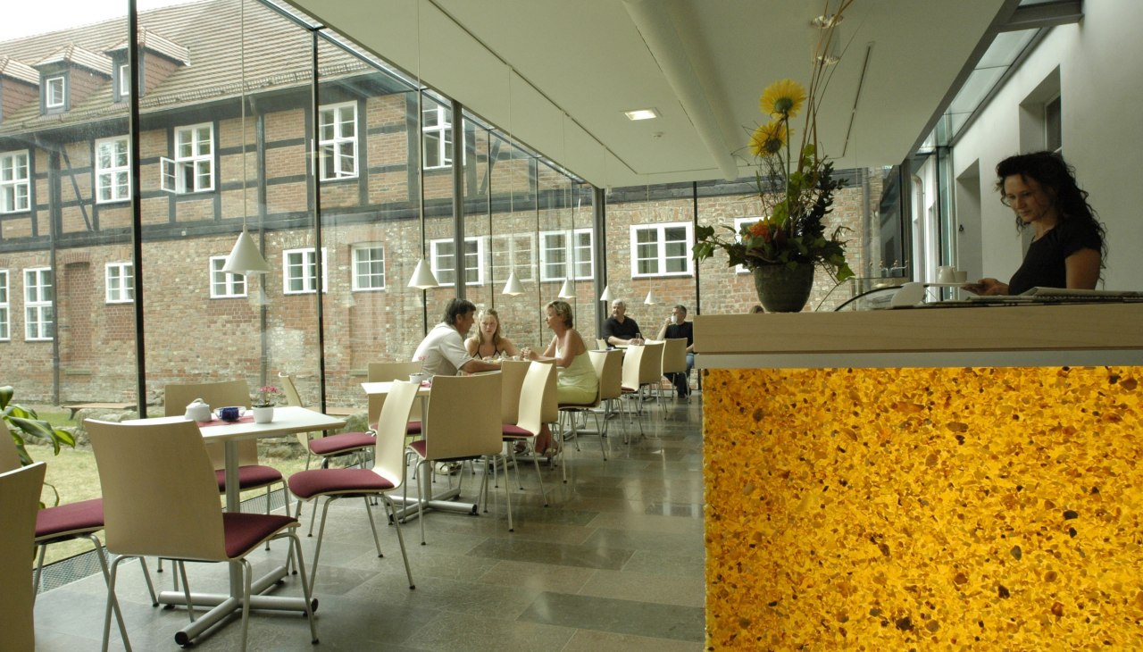 Amber café in the monastery, © Stadt Ribnitz-Damgarten