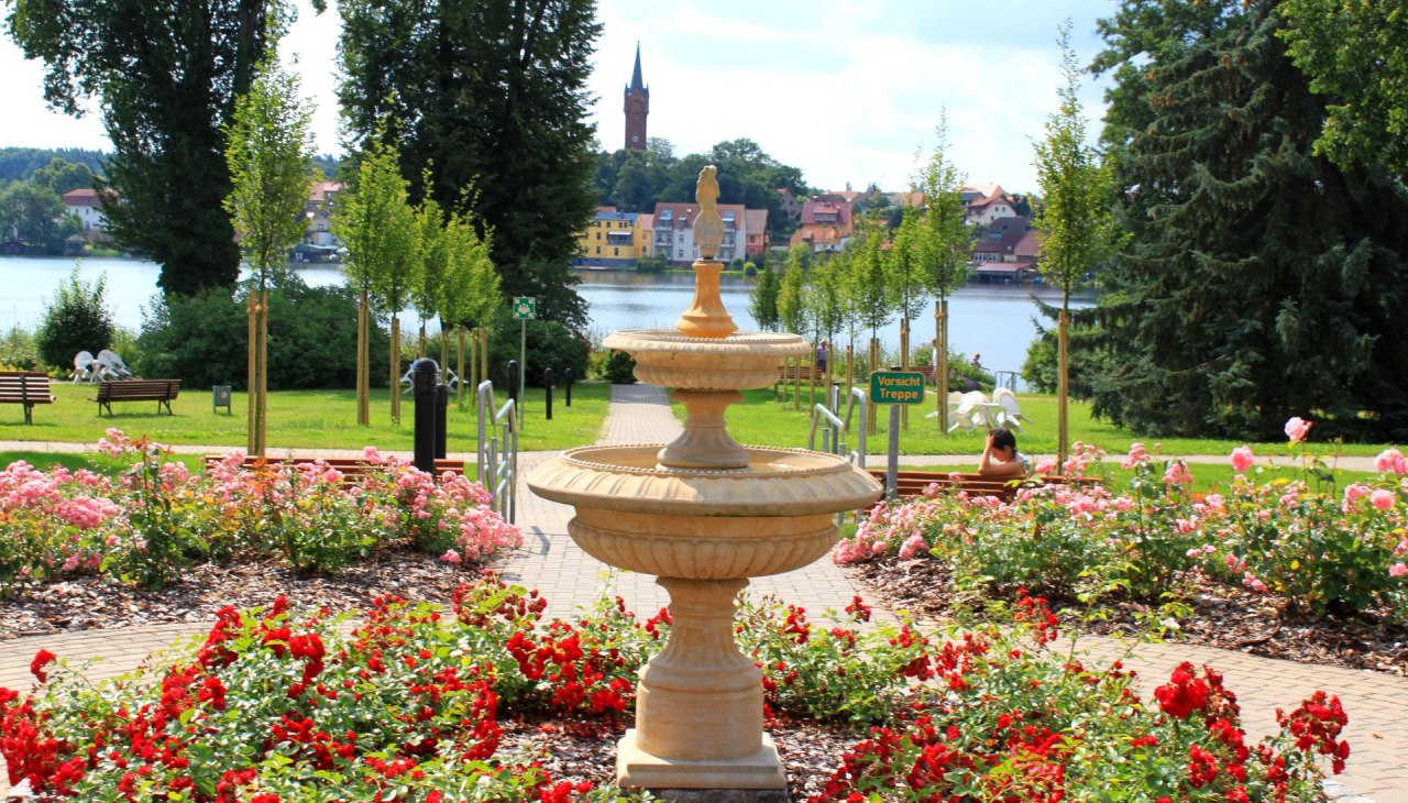 Bühende Parkanlage, © Klinik am Haussee