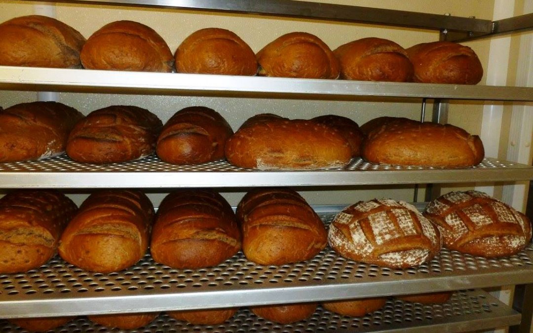 Fresh mixed rye breads, © Ihlenfeldt's Bäckerei