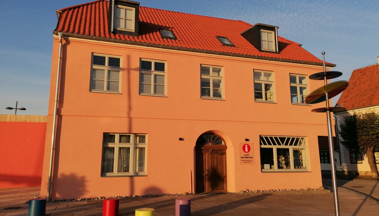 Wolgast Touristinfo neu, © Touristinformation Wolgast