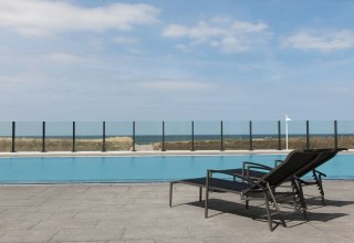 Buitenzwembad kustplaats // © a-ja Resort und Hotel GmbH Buitenzwembad kustplaats // © a-ja Resort und Hotel GmbH