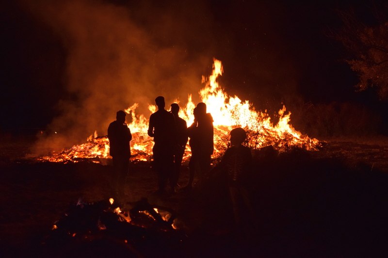 DSC_0813_Silhouetten-am-Herbstfeuer_s, &copy; TDG Rechlin mbH