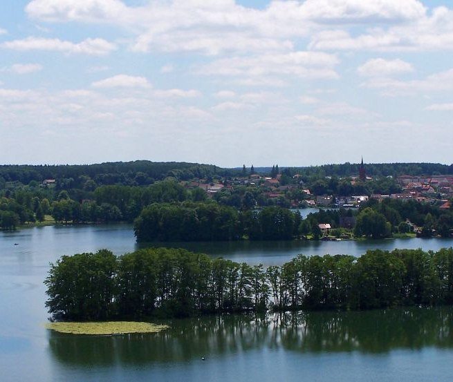 Blick vom Reiherberg auf den Feldberger Haussee // © Kurverwaltung Feldberger Seenlandschaft Blick vom Reiherberg auf den Feldberger Haussee // © Kurverwaltung Feldberger Seenlandschaft