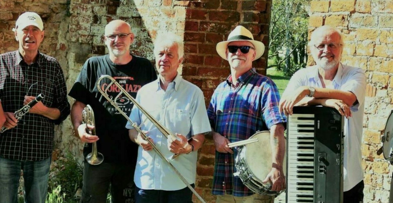 dr.jazz ambulance, © Dr. Jazz Ambulance dr.jazz ambulance, © Dr. Jazz Ambulance