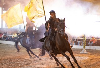 Amber rider horse show // &copy; DE