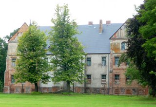 Au&szlig;enansicht des Schlosses L&uuml;ssow // &copy; Sabrina Wittkopf-Schade