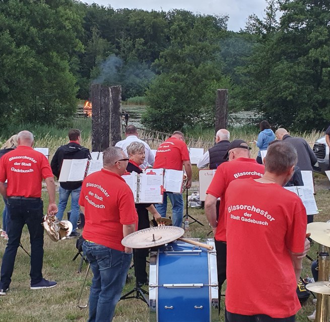 &copy; Hartwig Meyer