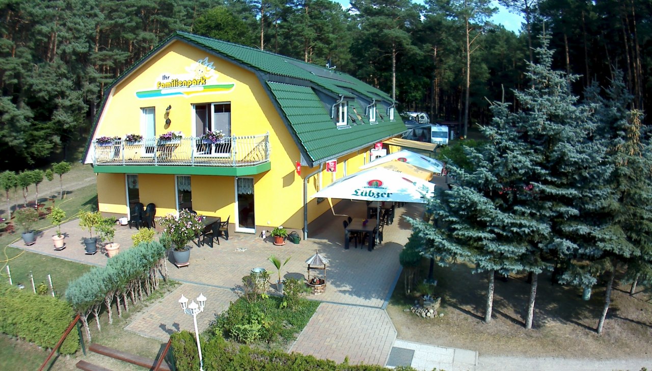 Przyjazny rodzinom ośrodek wypoczynkowy z kempingiem, bungalowami wakacyjnymi i zakwaterowaniem dla rowerzystów, © Ihr Familienpark