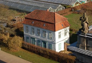 Blick vom Schloss auf das Natureum. // &copy; Naturforschende Gesellschaft Mecklenburg e.V.