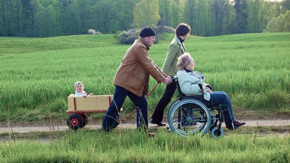 Gezamenlijke vakantie met kind en oma in een rolstoel // © Birkenzweig e. V. Gezamenlijke vakantie met kind en oma in een rolstoel // © Birkenzweig e. V.