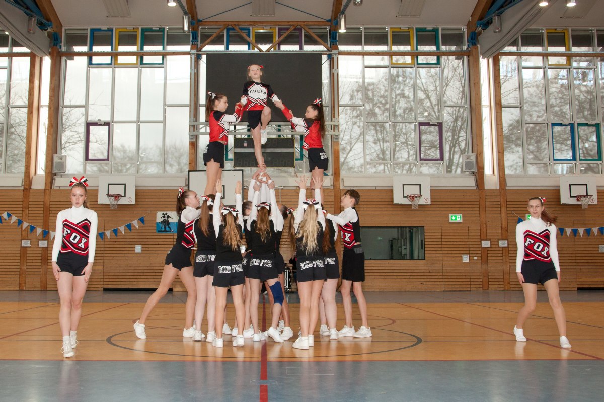 our cheerleader team Red Fox // &copy; Robert Weber