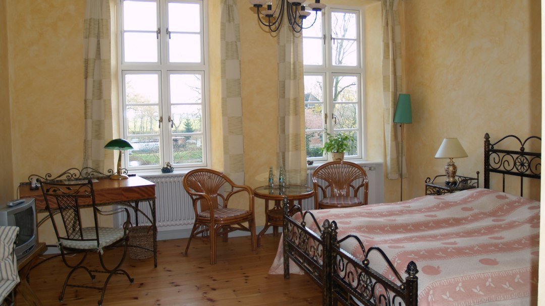 Pokoje zapewniają spokojny sen w absolutnym spokoju domu, © Landhaus Schloss Kölzow/Detlef von der Lühe