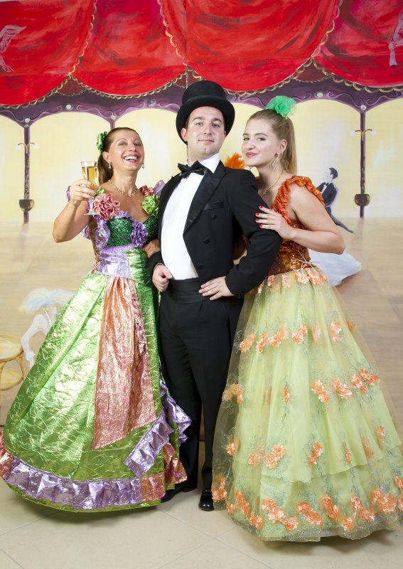 Operette revue // &copy; Primavera
