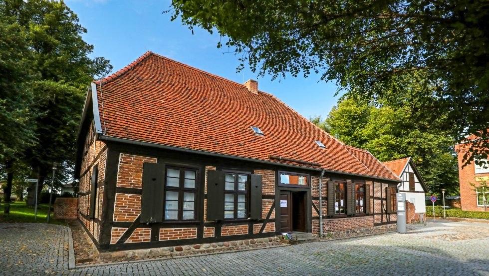 Pomnik Heinricha Schliemanna, &copy; TMV, Danny Gohlke