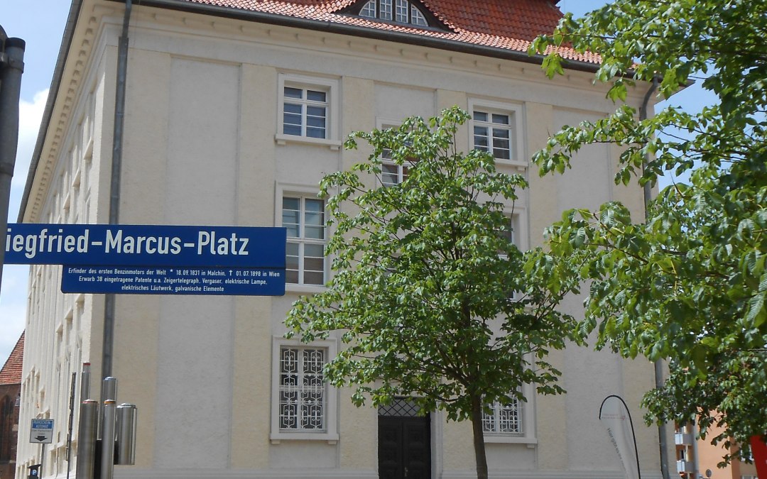 Uitzicht op Marcus-Platz en het stadhuis van Malchin, © Monika Kröger