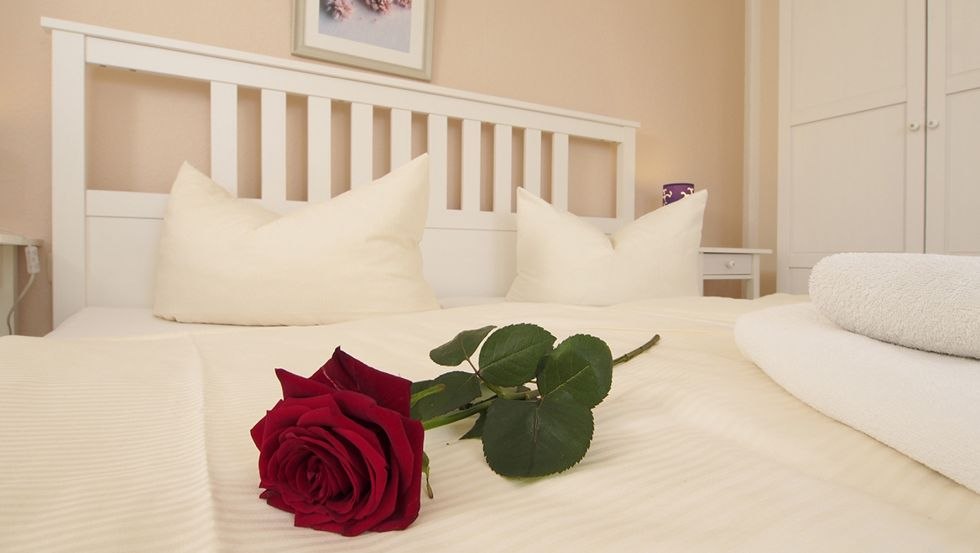 Bedroom in apartment, © Hotelanlage Tarnewitzer Hof Bedroom in apartment, © Hotelanlage Tarnewitzer Hof