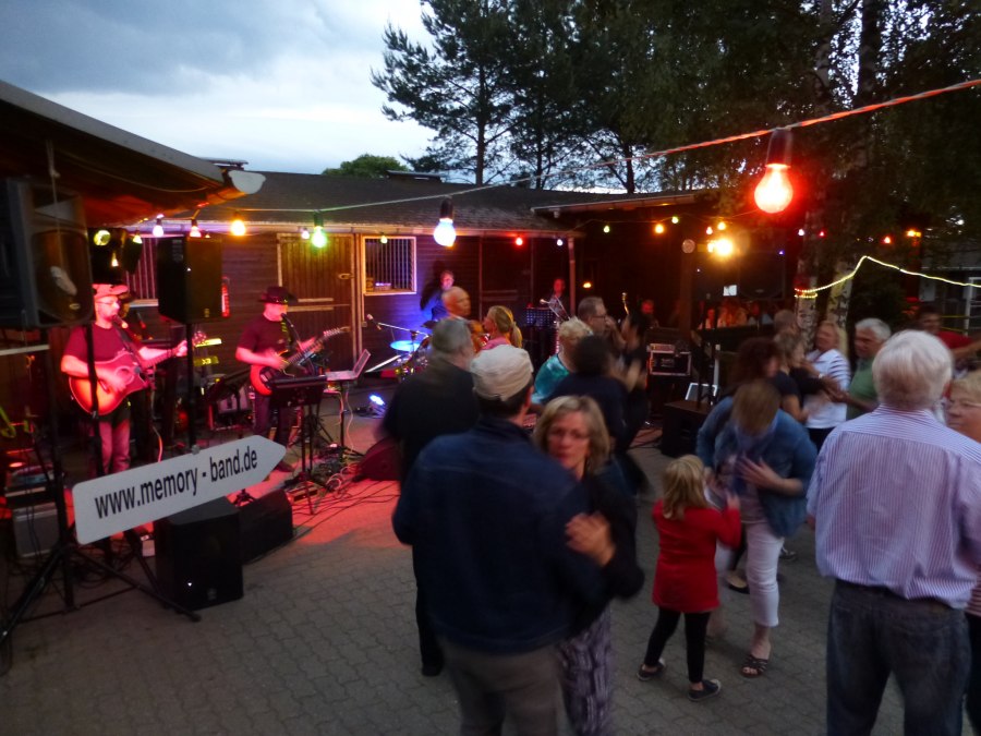 Wielki festiwal jeździecki, &copy; 1