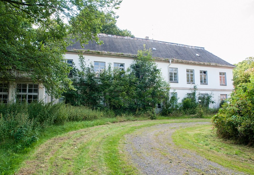 Dworek od frontu, © Frank Burger