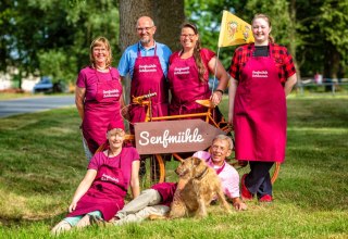 Das Team der Senfm&uuml;hle Schlemmin // &copy; ostsee-kuestenbilder.de