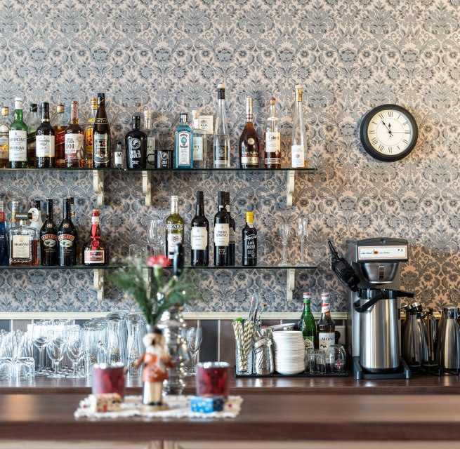 Café und Bar im Schlossgut Gorow // © DOMUSImages Café und Bar im Schlossgut Gorow // © DOMUSImages