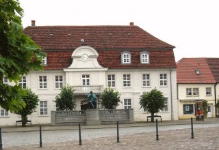 Fritz Reuter Literature Museum at the market in Stavenhagen // &copy; Fritz-Reuter-Literaturmuseum
