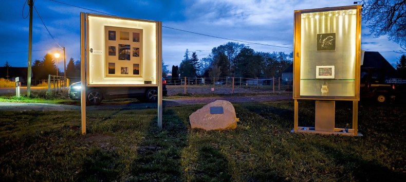 Ausstellung von Malerei, Skulpturen, Fotos und Zeichnungen von Kindern und Jugendlichen // &copy; Sabine Berendse